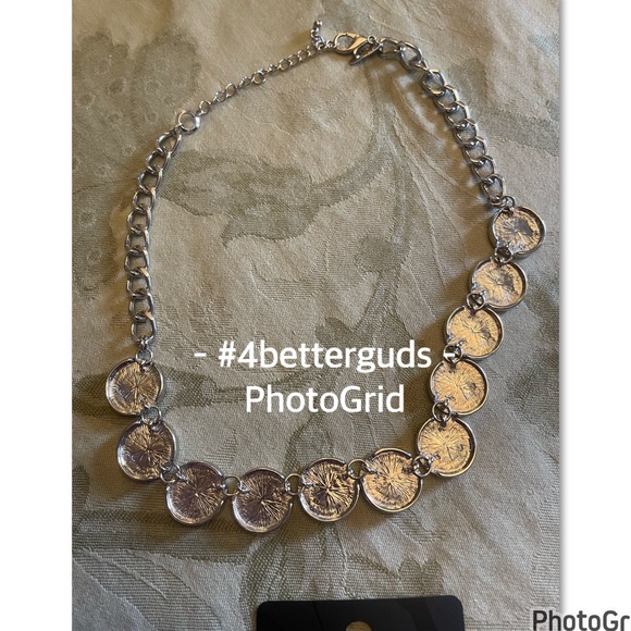 Bundle Set New York & Company Silver Sparkly Shimmery Necklace & Earring O/S - Picture 2 of 12